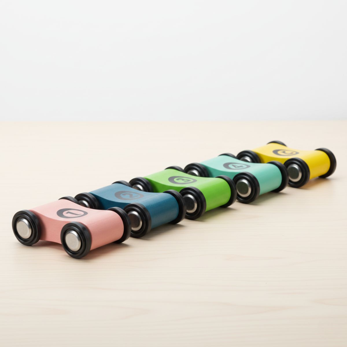 Wooden Car Race Track Ramp for Kids – Racing Toy Ramp with Cars